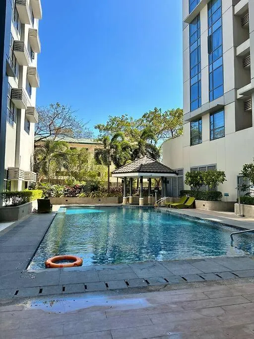 L Stays Viceroy Taguig Manila Apartment